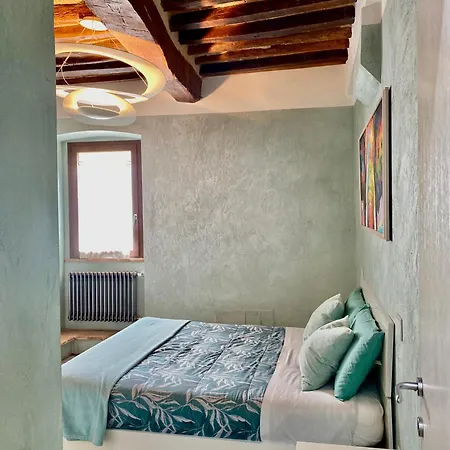 “la Casa Di Lia” *